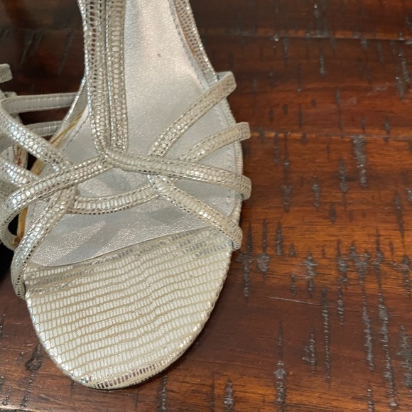 Antonio Melani‎ Strapy Sliver Heels Size 6.5 - Picture 7 of 13
